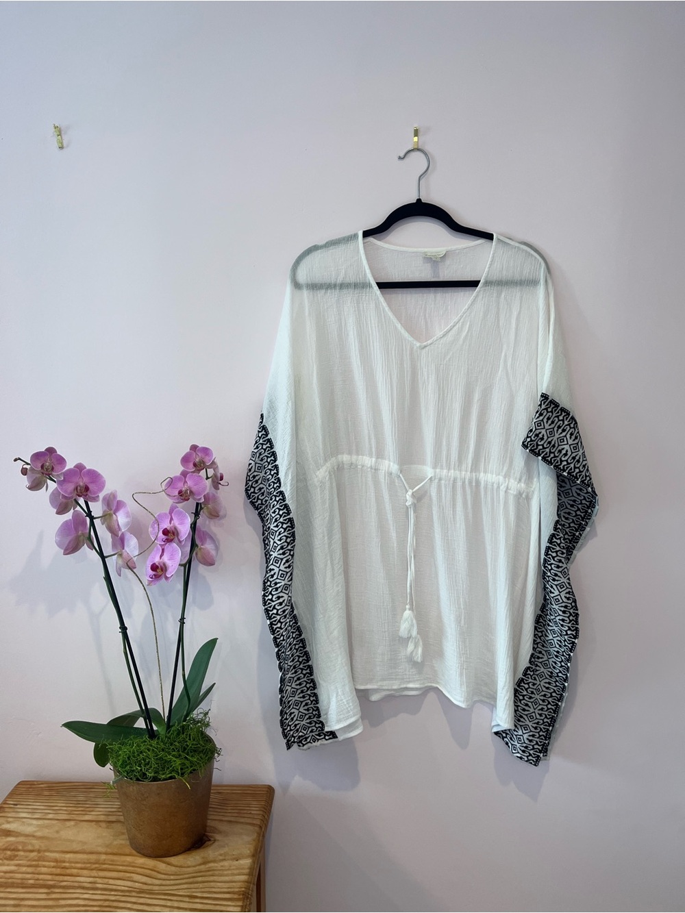 Garnet Hill White Swim Cover Up with Black Trim